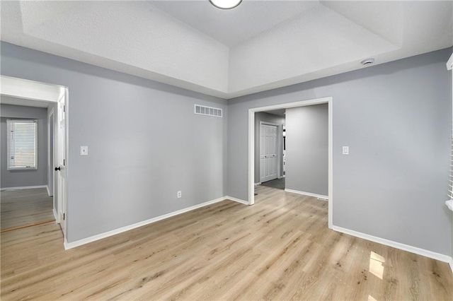 1912 NW Manor Drive, Blue Springs, MO 64014