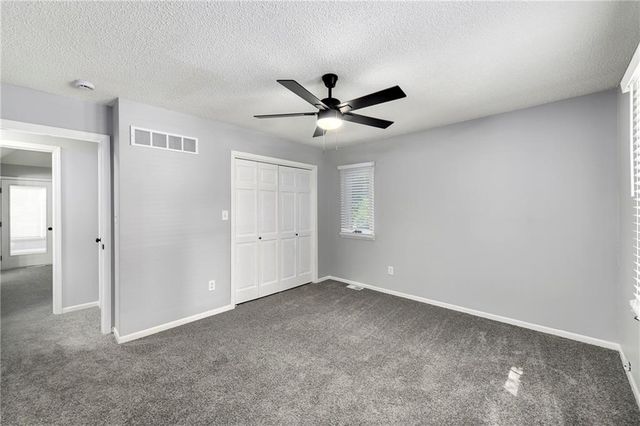 1912 NW Manor Drive, Blue Springs, MO 64014