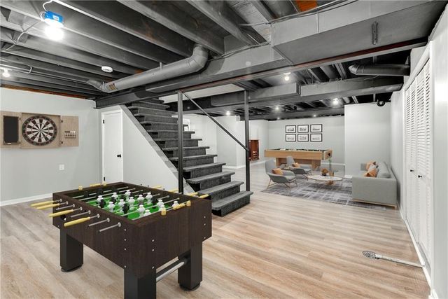 1912 NW Manor Drive, Blue Springs, MO 64014