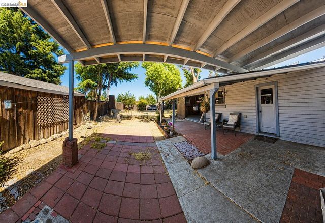 1203 D St, Antioch, CA 94509