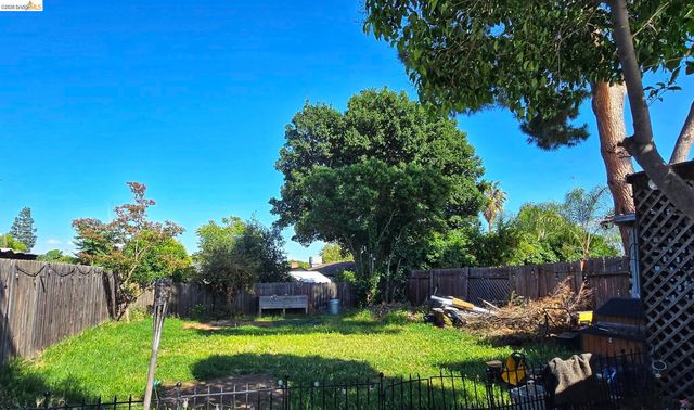 1203 D St, Antioch, CA 94509