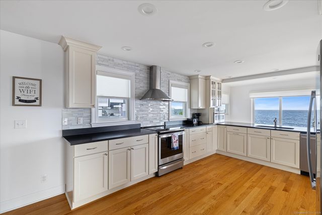 28 Toffee Lane, Madison, CT 06443