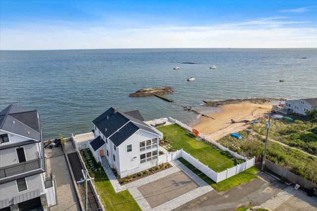 28 Toffee Lane, Madison, CT 06443