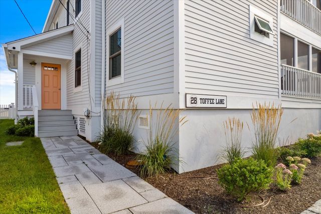 28 Toffee Lane, Madison, CT 06443