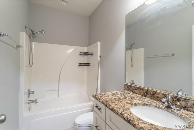 8740 PEMBERTON Park, Montgomery, AL 36117