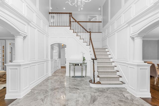 34 Carrington Drive, Greenwich, CT 06831