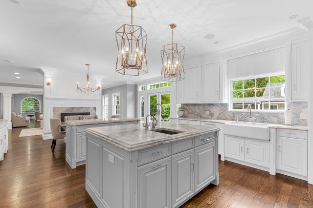 34 Carrington Drive, Greenwich, CT 06831