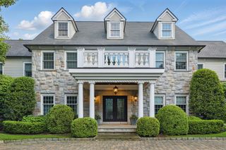 34 Carrington Drive, Greenwich, CT 06831