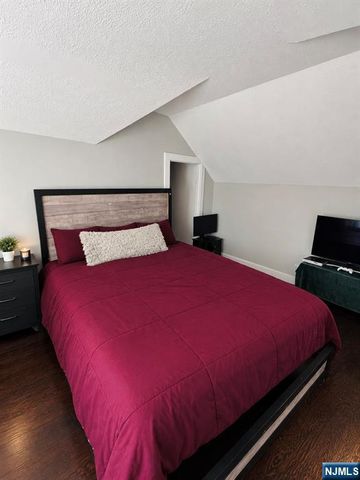 215 Totowa Avenue, Paterson, NJ 07522