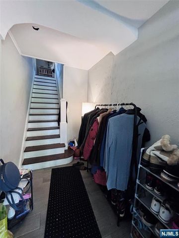 215 Totowa Avenue, Paterson, NJ 07522
