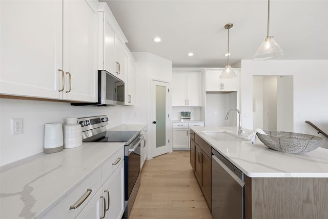 3096 Duckhorn Cove, Marion, IA 52302