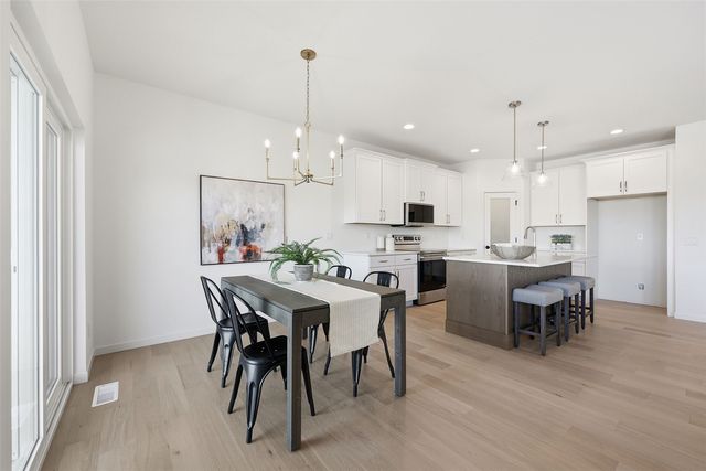 3096 Duckhorn Cove, Marion, IA 52302