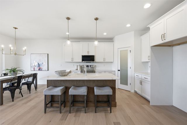 3096 Duckhorn Cove, Marion, IA 52302