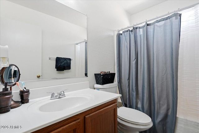 6042 W ENCINAS Lane, Phoenix, AZ 85043