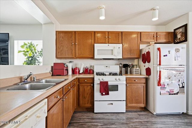 6042 W ENCINAS Lane, Phoenix, AZ 85043