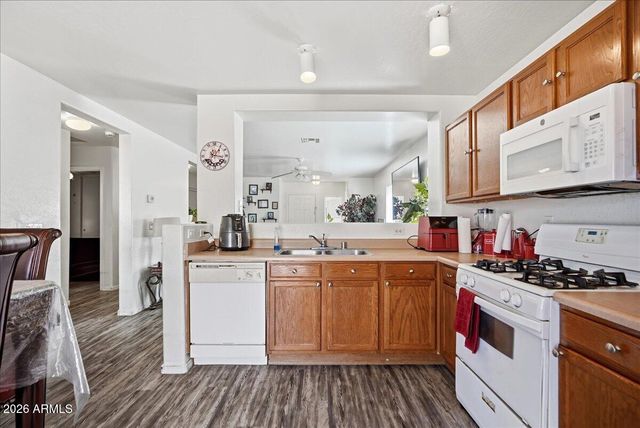 6042 W ENCINAS Lane, Phoenix, AZ 85043
