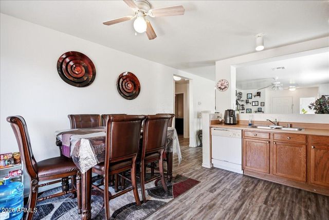 6042 W ENCINAS Lane, Phoenix, AZ 85043
