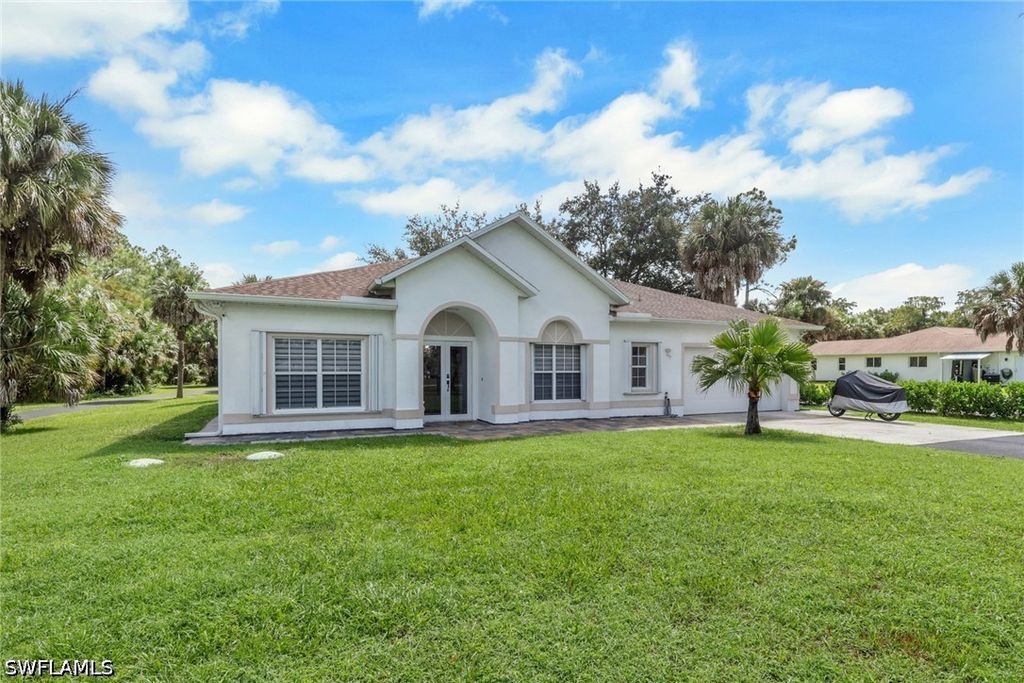 330 17TH ST SW, Naples, FL 34117