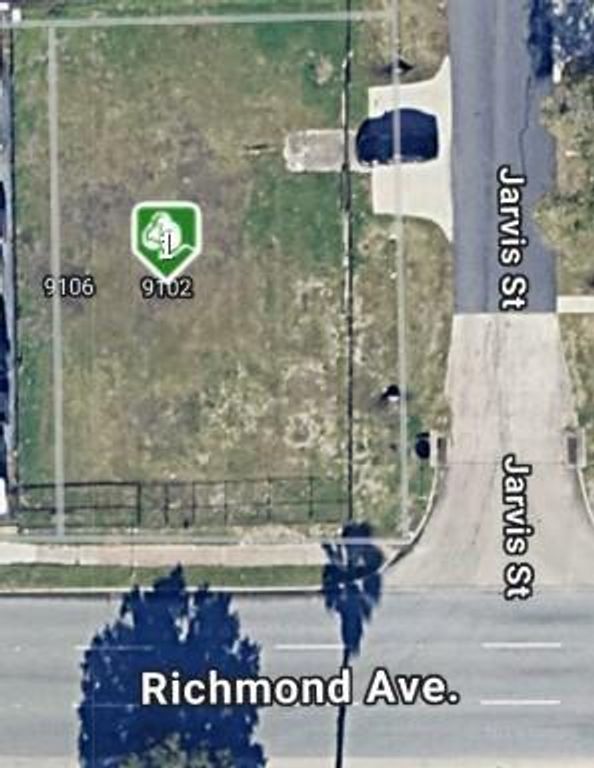 9102 Richmond Avenue, Houston, TX 77063