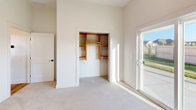4622 W Emerald Bay Cir, Wichita, KS 67205