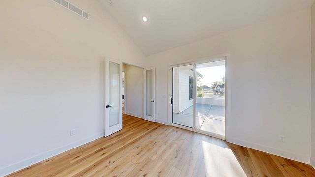 4622 W Emerald Bay Cir, Wichita, KS 67205