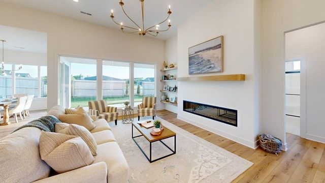 4622 W Emerald Bay Cir, Wichita, KS 67205