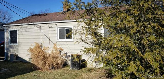 31743 Avondale Street, Westland, MI 48186