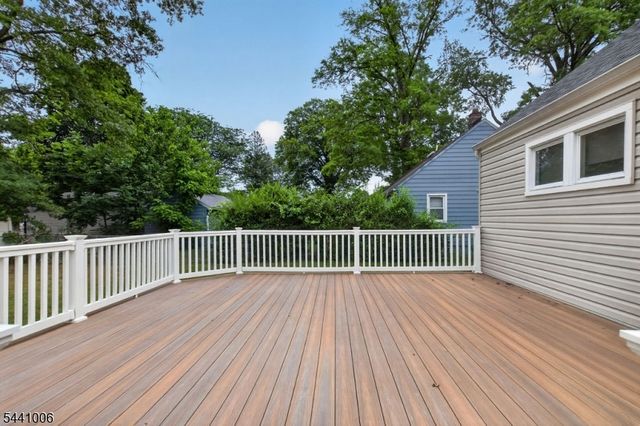 233 Terrill Rd, Fanwood Boro, NJ 07023