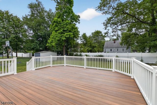 233 Terrill Rd, Fanwood Boro, NJ 07023