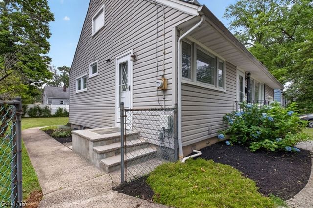 233 Terrill Rd, Fanwood Boro, NJ 07023