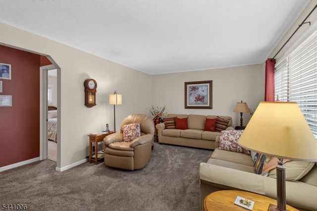 233 Terrill Rd, Fanwood Boro, NJ 07023