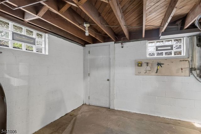233 Terrill Rd, Fanwood Boro, NJ 07023