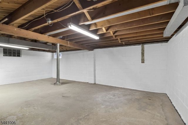 233 Terrill Rd, Fanwood Boro, NJ 07023