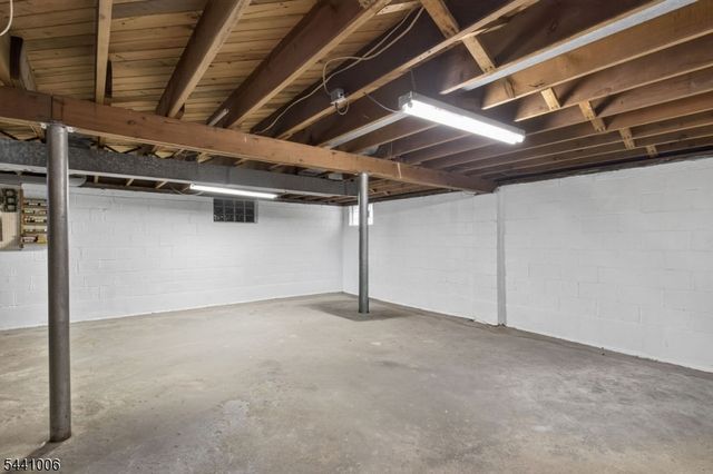 233 Terrill Rd, Fanwood Boro, NJ 07023
