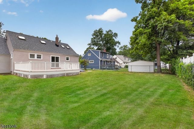 233 Terrill Rd, Fanwood Boro, NJ 07023