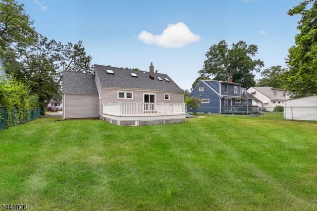 233 Terrill Rd, Fanwood Boro, NJ 07023