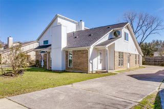 2121 Stone Moss Lane, Grapevine, TX 76051