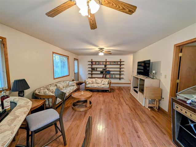 108 Deerwood Court, Roscommon, MI 48653