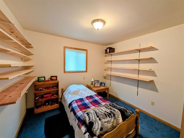 108 Deerwood Court, Roscommon, MI 48653