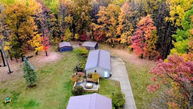 108 Deerwood Court, Roscommon, MI 48653