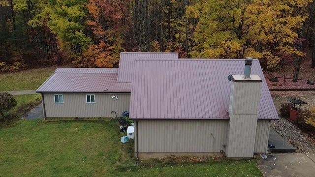 108 Deerwood Court, Roscommon, MI 48653