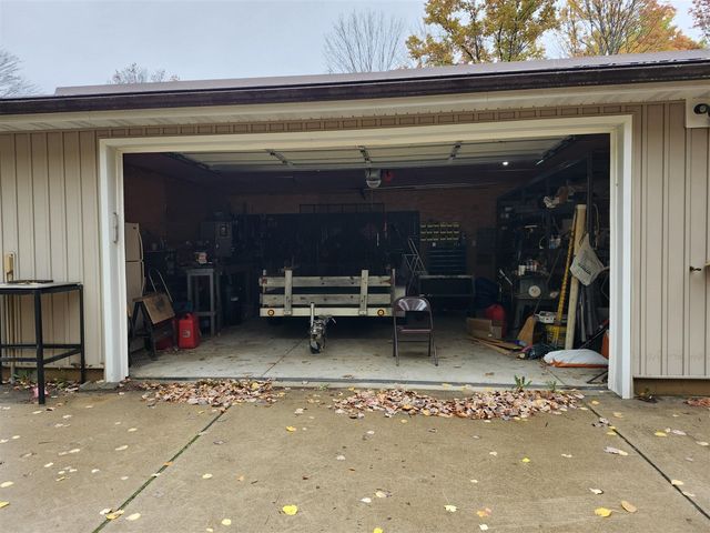 108 Deerwood Court, Roscommon, MI 48653