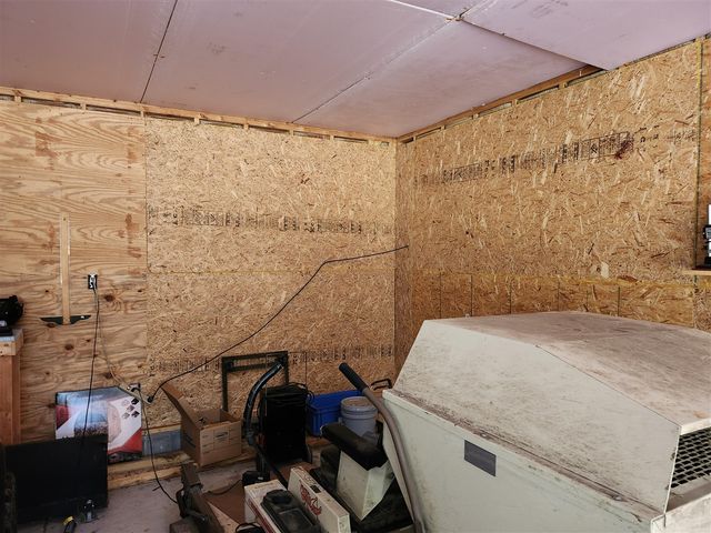 108 Deerwood Court, Roscommon, MI 48653