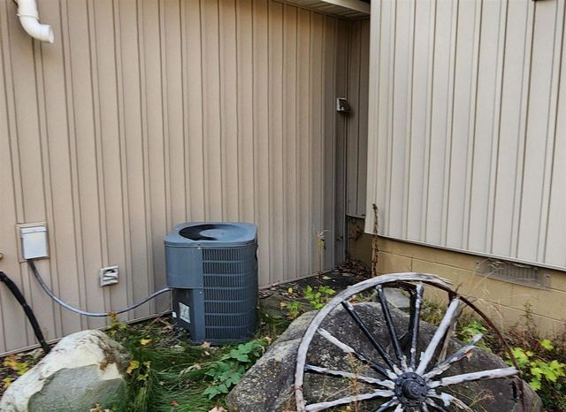 108 Deerwood Court, Roscommon, MI 48653