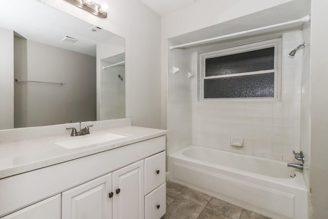 1813 Marlock Lane, Pasadena, TX 77502