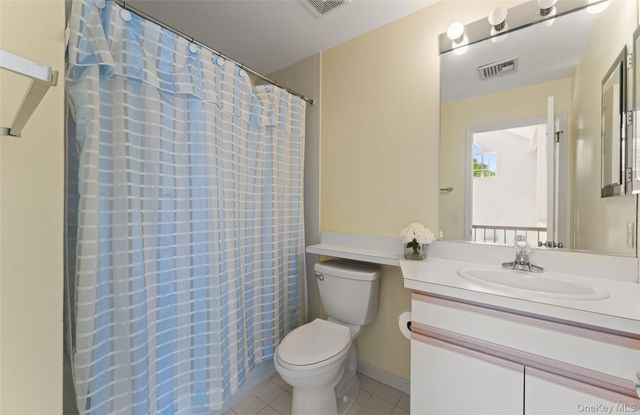 1 Deerfoot Lane, Yonkers, NY 10710