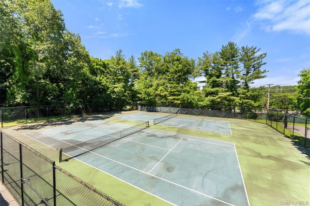 1 Deerfoot Lane, Yonkers, NY 10710