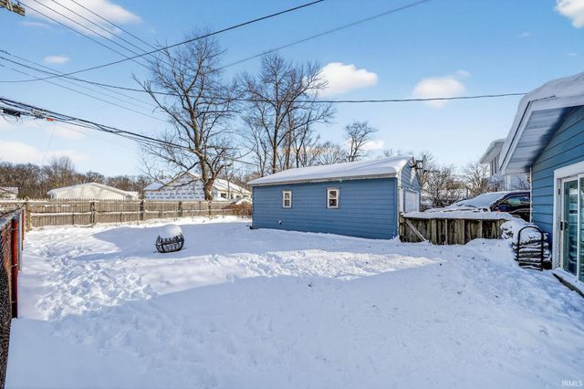 2424 Normandy Drive, Mishawaka, IN 46545