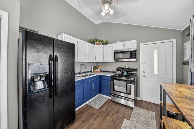 2424 Normandy Drive, Mishawaka, IN 46545