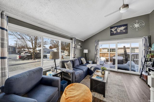 2424 Normandy Drive, Mishawaka, IN 46545